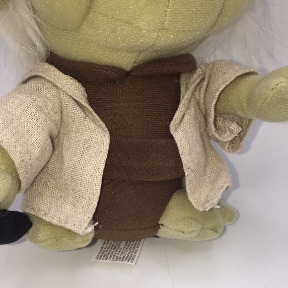 Star Wars Yoda 7” Plush Stuffed Toy Figure - Picture 9 of 10